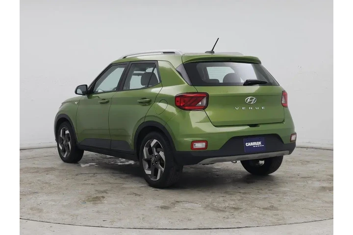 $19998 : Hyundai VENUE 2023 SEL 4dr C image 2