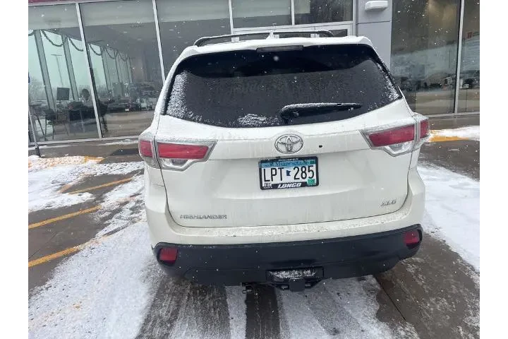 $16997 : Toyota Highlander 2015 XLE 4 image 10