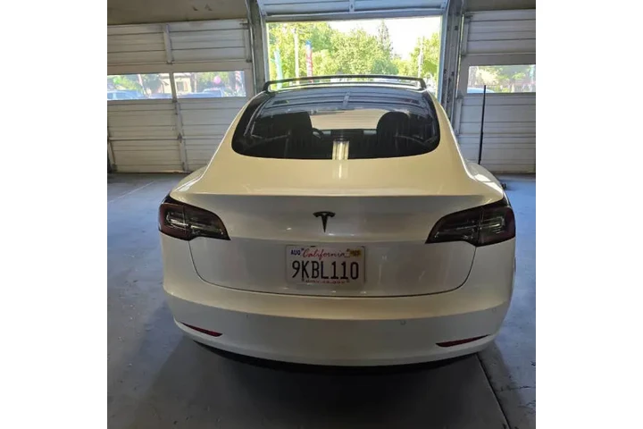 $23995 : 2019 Model 3 Mid Range image 9