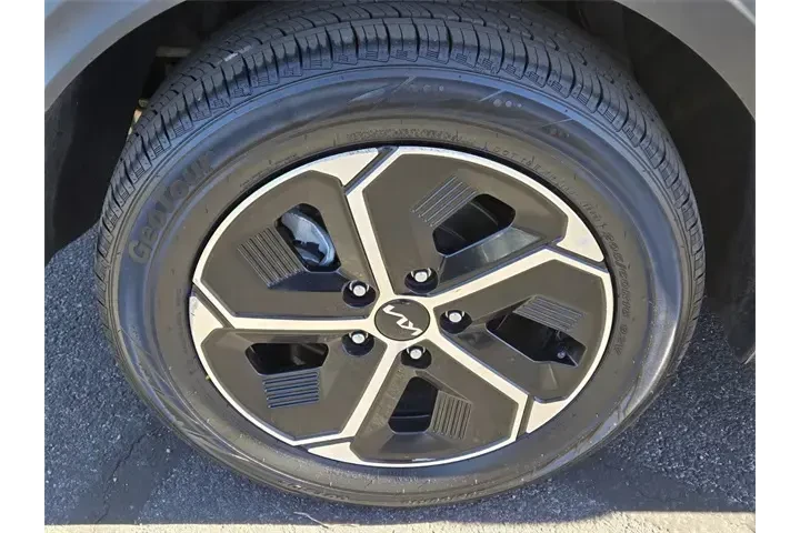 $22975 : Kia Niro 2024 EX 4dr Crossov image 8
