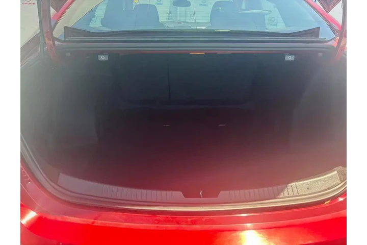 $13995 : 2018 Malibu 4dr Sdn LT w/1LT image 5