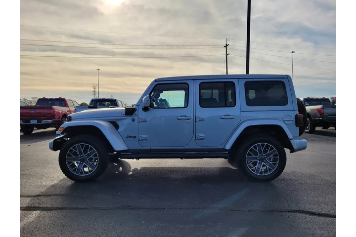 $40000 : Jeep Wrangler 2024 4x4 High image 7