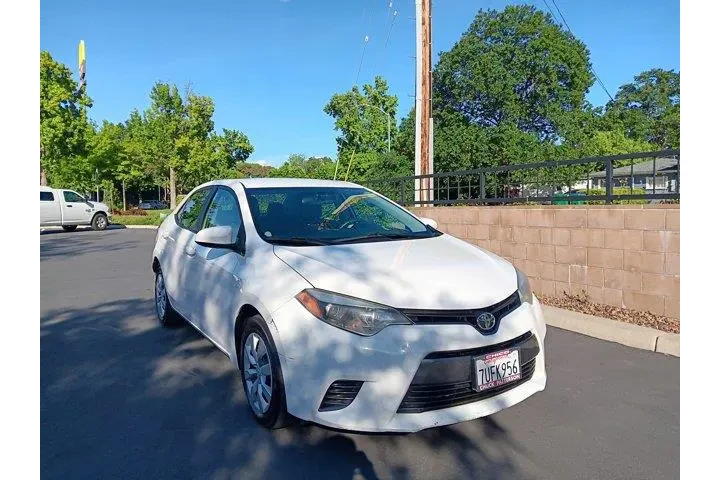 $14995 : Toyota Corolla 2016 LE 4dr S image 1