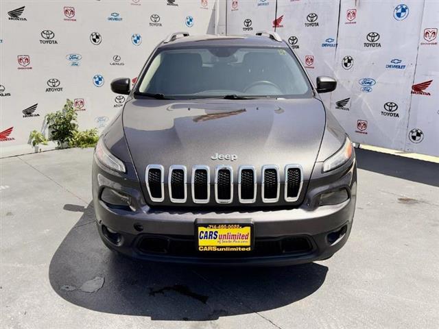 $11995 : Used 2015 Cherokee FWD 4dr La image 8