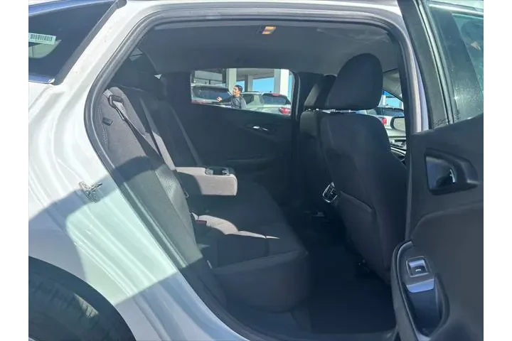 $21900 : Chevrolet Malibu 2024 LT 4dr image 7