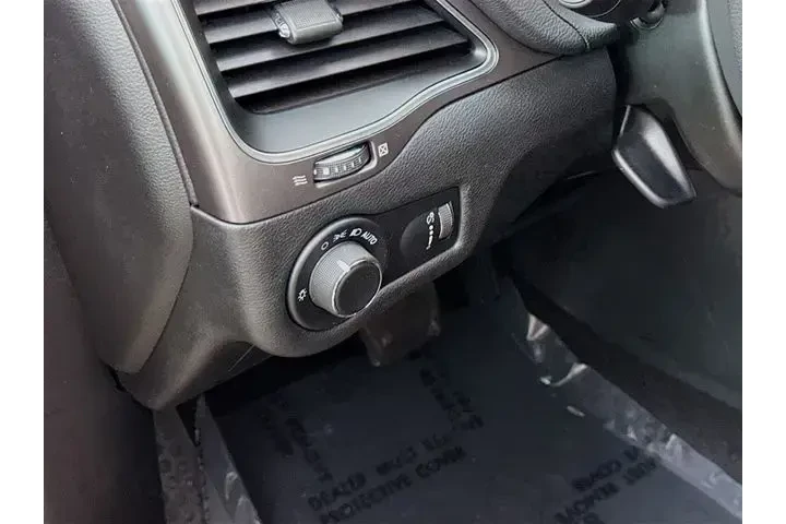 $20500 : Jeep Cherokee 2021 Latitude image 10