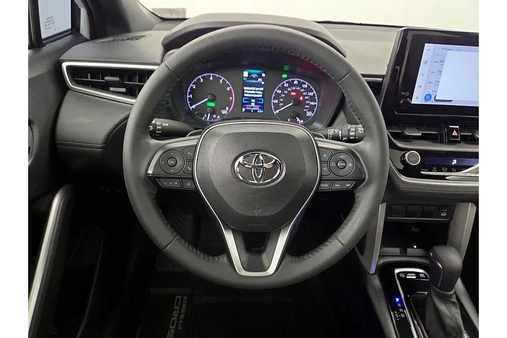 $29998 : Toyota Corolla Cross Hybrid image 10