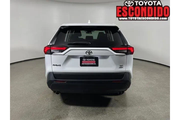 $30998 : Toyota RAV4 2024 AWD LE 4dr image 4