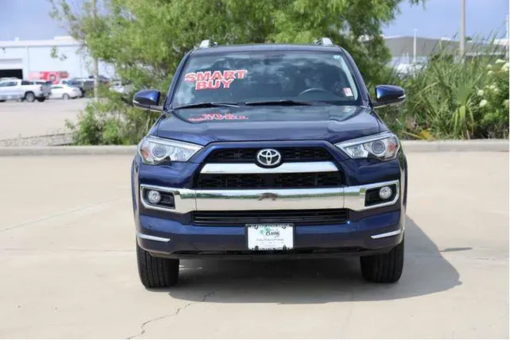 $35676 : Toyota 4Runner 2019 4x4 SR5 image 2