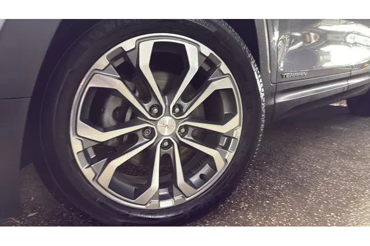 $12918 : GMC Terrain 2020 SLT 4dr SUV image 9