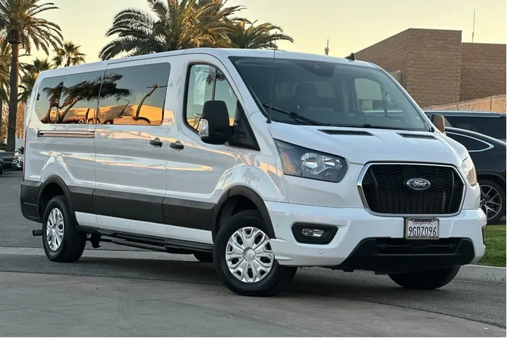 $34950 : Ford Transit 2023 350 XLT 3d image 2