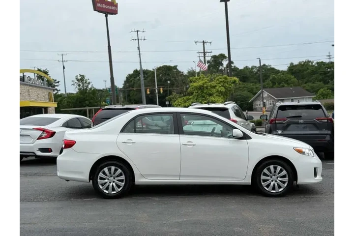 $9495 : 2013 Corolla LE image 5