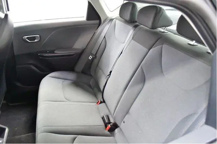 $21994 : Kia K4 2025 LXS 4dr Sedan image 10