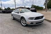 $6900 : 2010 Mustang V6 Premium thumbnail