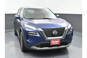 $21171 : Nissan Rogue 2023 SV 4dr Cro thumbnail