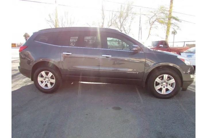 $7540 : 2009 Traverse LT image 4