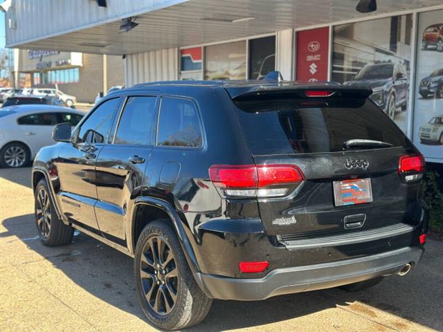 $20499 : 2019 Grand Cherokee Laredo image 6