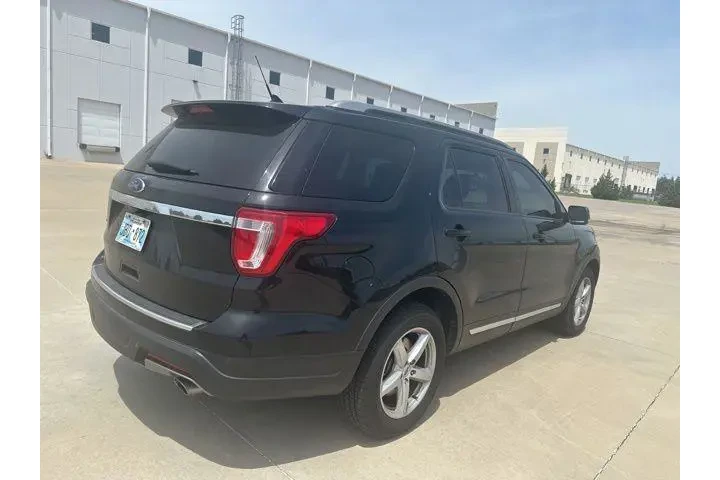 $18436 : Ford Explorer 2018 XLT 4dr S image 5