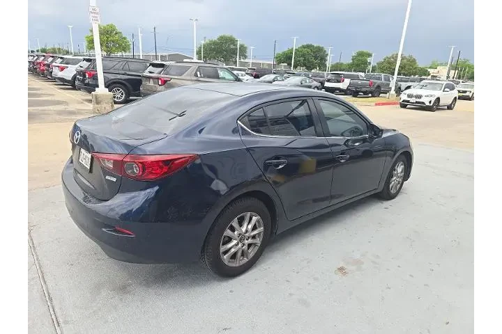 $9998 : Mazda Mazda3 2016 i Sport 4d image 3