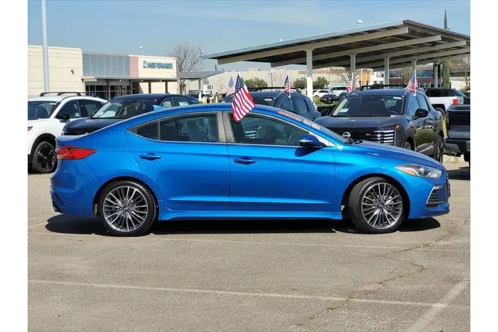 $12650 : Hyundai ELANTRA 2017 Sport 4 image 4