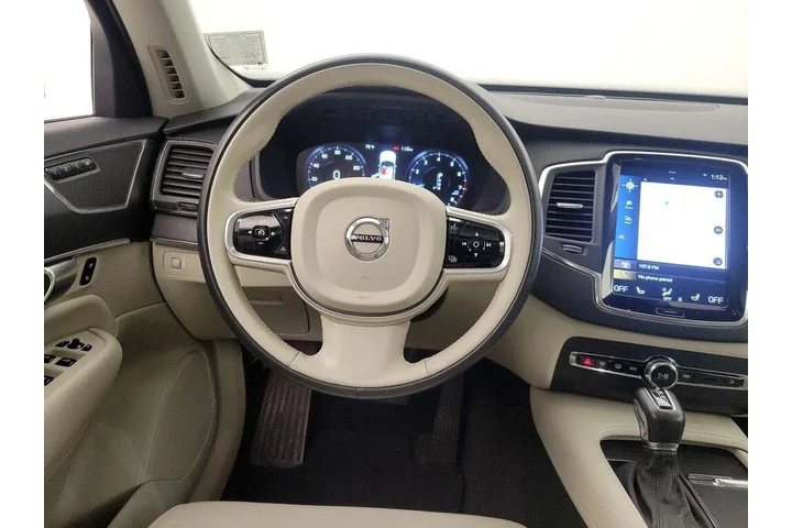 $29998 : Volvo XC90 2020 AWD T6 Momen image 10