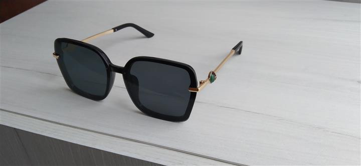$56000 : gafas de sol para mujer image 2