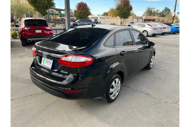 2018 Fiesta S Sedan image 5