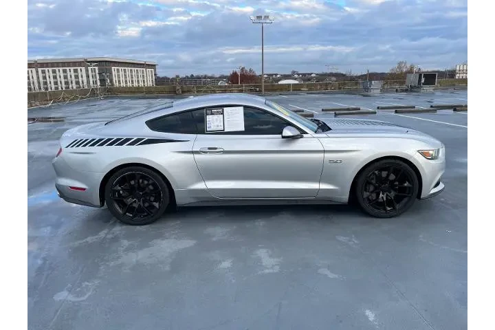 $14000 : Ford Mustang 2015 GT Premium image 10