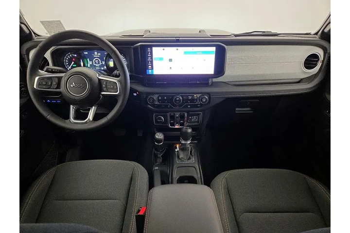 $37998 : Jeep Wrangler 2025 4x4 Sahar image 9
