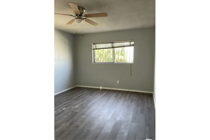 $800 : Rentó Cuarto image 2