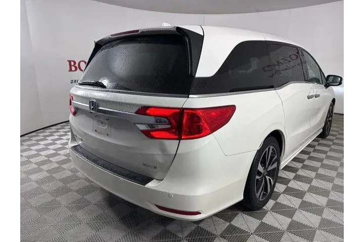 $25000 : Honda Odyssey 2018 Elite 4dr image 8