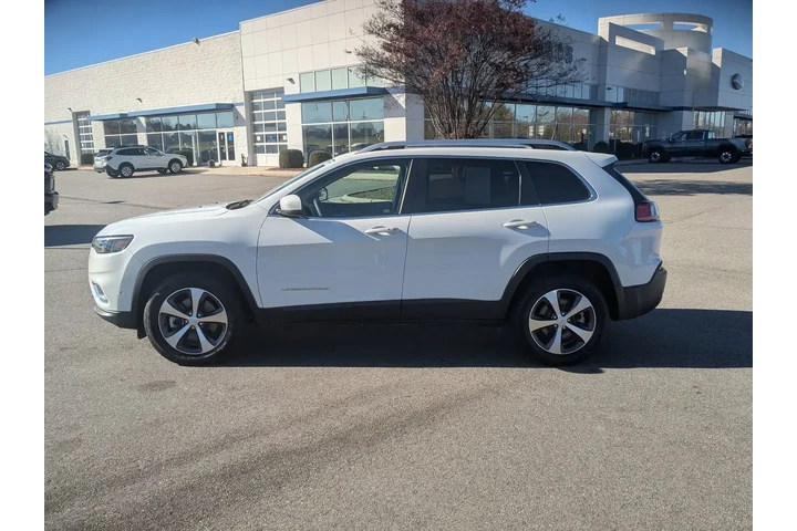 $23999 : Jeep Cherokee 2021 4x4 Limit image 6