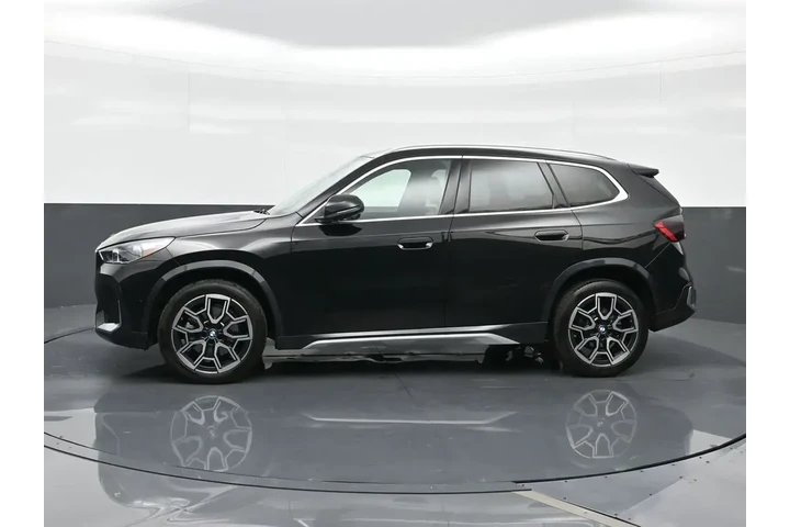 $39891 : BMW X1 2025 AWD xDrive28i 4d image 3