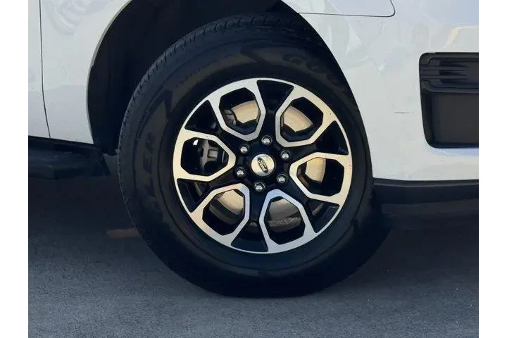 $36548 : Ford Expedition MAX 2022 4x2 image 3