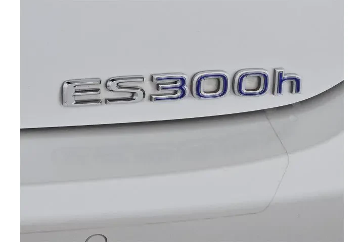 $32500 : Lexus ES 300h 2021 4dr Sedan image 10