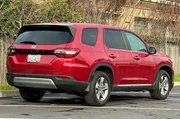 $37906 : Honda Pilot 2024 EX-L 4dr SU thumbnail