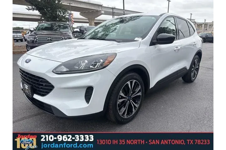 $18237 : Ford Escape 2022 SE 4dr SUV image 3
