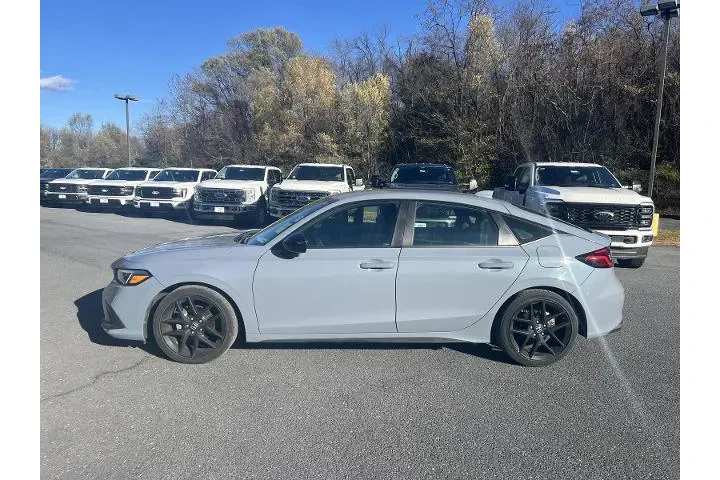 $22983 : Honda Civic 2024 Sport 4dr H image 2