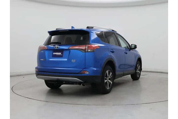 $18998 : Toyota RAV4 2017 AWD XLE 4dr image 8