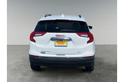 $32581 : GMC Terrain 2024 AWD AT4 4dr thumbnail