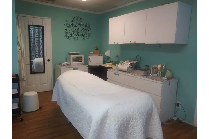 HAIR STATION  ROOM FOR FACIAL image 8