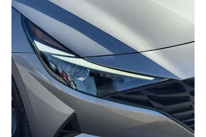 $18999 : Hyundai ELANTRA 2023 SEL 4dr image 8