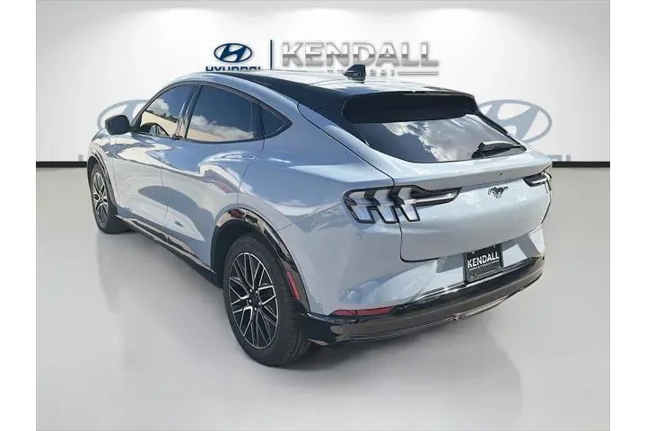 $29388 : Ford Mustang Mach-E 2024 Pre image 8