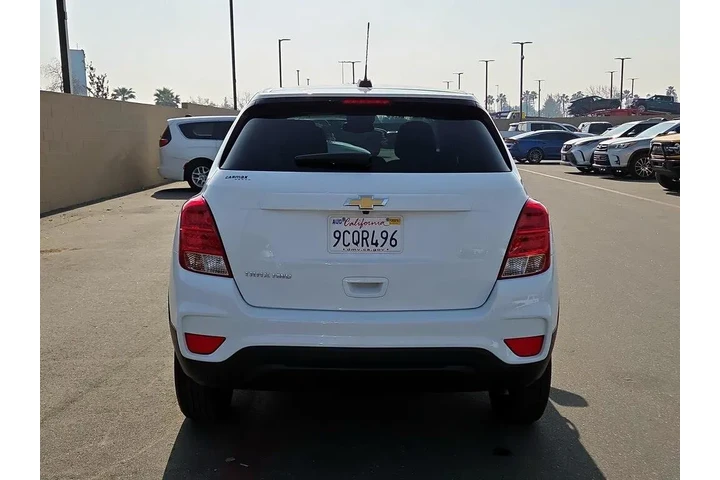 $18998 : Chevrolet Trax 2022 AWD LS 4 image 6