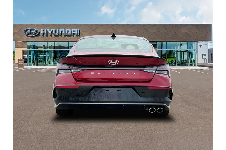 $25915 : Hyundai ELANTRA 2025 N Line image 6