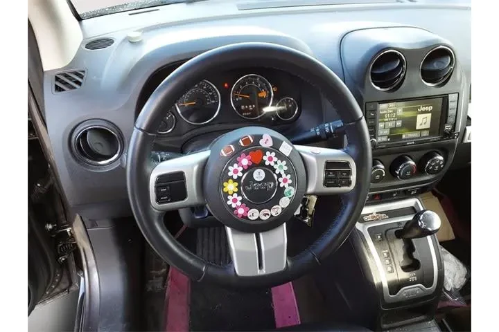 $12961 : Jeep Compass 2017 4x4 Latitu image 9