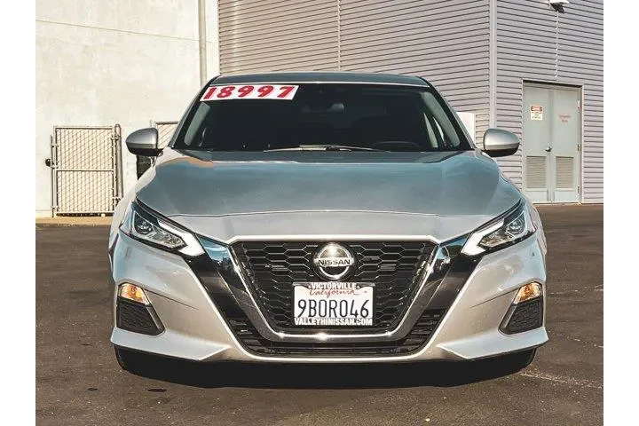 $17997 : Nissan Altima 2022 2.5 SV 4d image 8