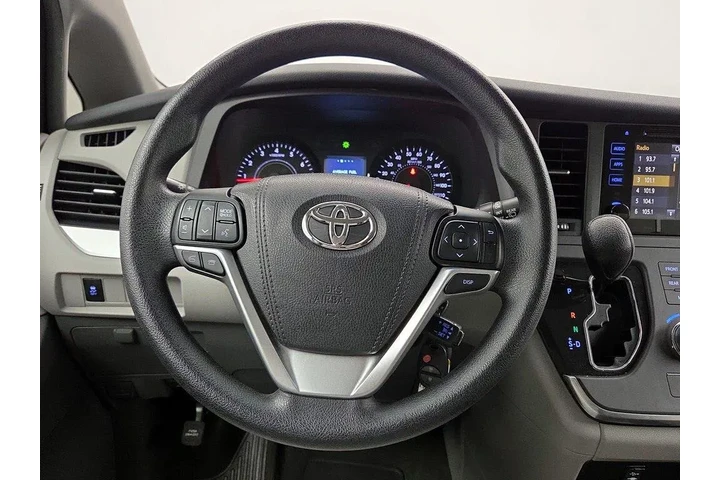 $27998 : Toyota Sienna 2016 LE 7-Pass image 10
