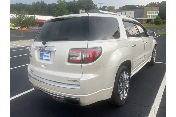 $12000 : 2014 GMC Acadia Denali image 7