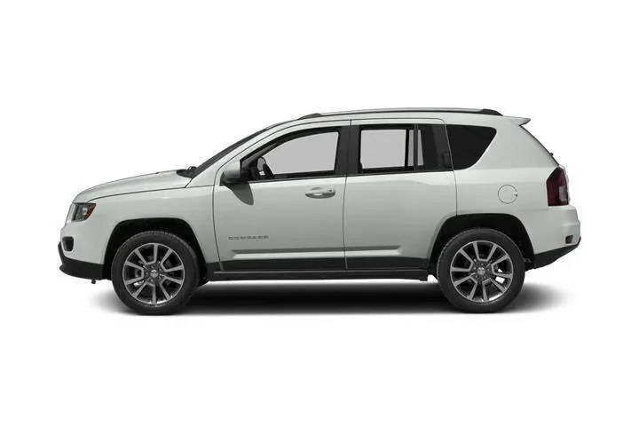 2014 Compass Latitude image 3